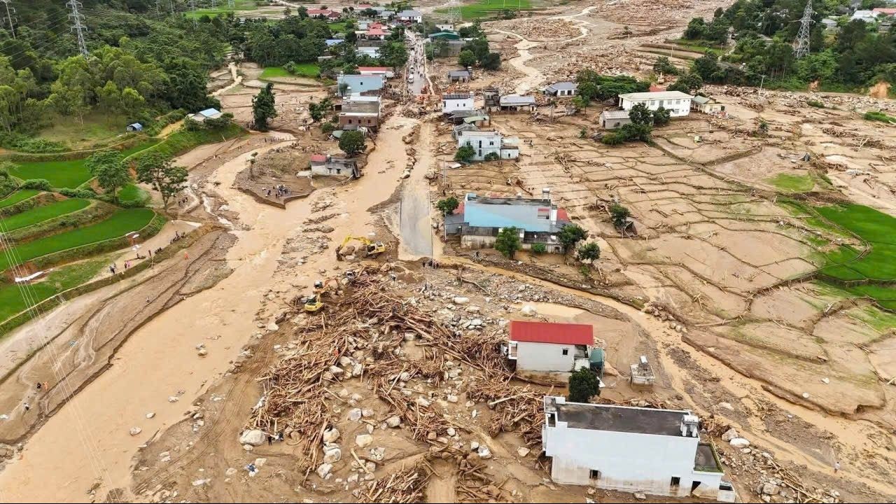 Cảnh tượng tang thương trên những quả đồi sau trận lũ lịch sử tại Lai Châu