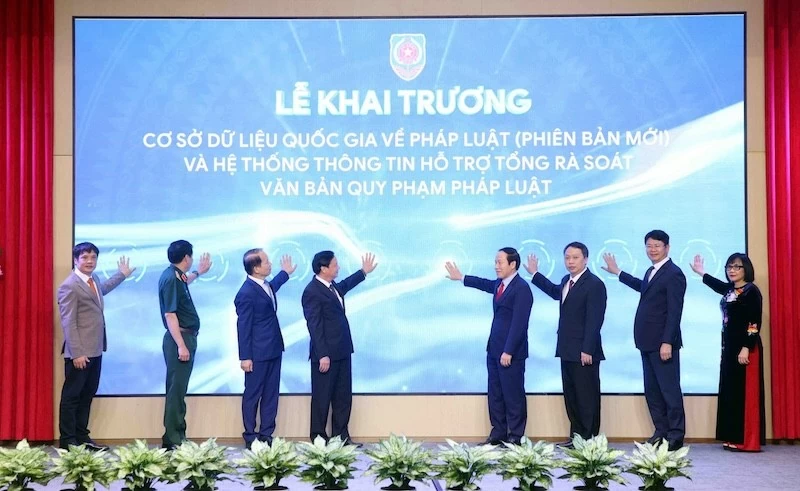 Lễ khai trương Cơ sở dữ liệu quốc gia về pháp luật phiên bản mới. (Nguồn: Cổng Thông tin điện tử Quốc hội) Lễ khai trương Cơ sở dữ liệu quốc gia về pháp luật phiên bản mới. (Nguồn: Cổng Thông tin điện tử Quốc hội)