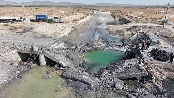 Mỹ nối lại không kích Iran sau thương vong binh sĩ, phát cảnh báo an ninh toàn cầu