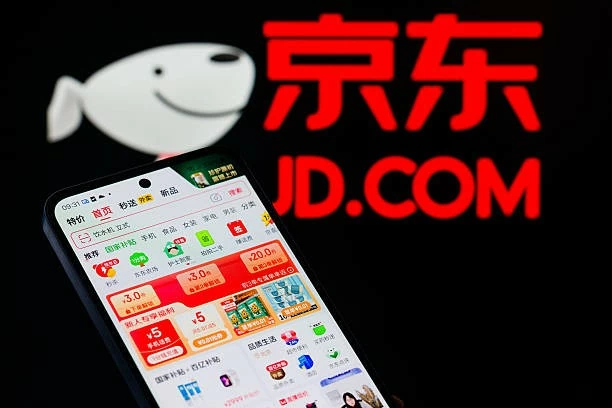D.com là một trong những doanh nghiệp tham gia Lễ hội Tiêu dùng Dịch vụ do Trung Quốc phát động, triển khai các chương trình ưu đãi và ứng dụng công nghệ số nhằm thúc đẩy chi tiêu trong các lĩnh vực dịch vụ.