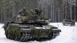 Anh đổ thêm quân đến sườn Đông NATO, một nước Baltic tiếp tục kêu gọi liên minh quân sự tăng cường hiện diện