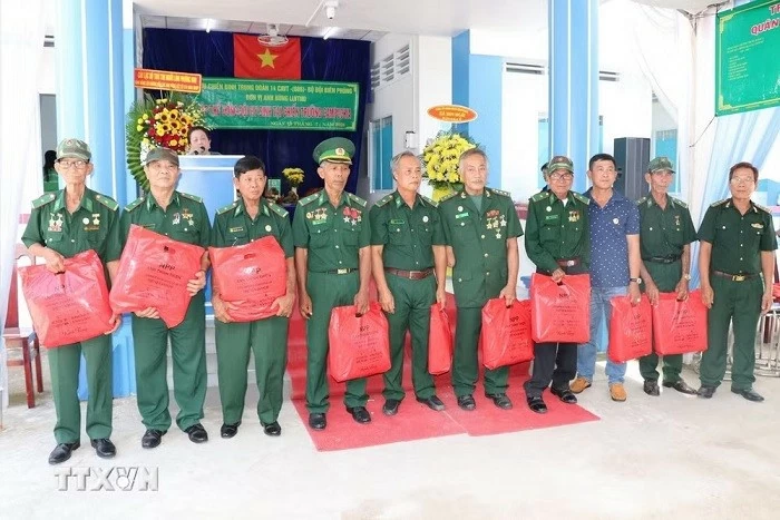 Tưởng niệm hơn 600 cán bộ, chiến sỹ hy sinh tại chiến trường Campuchia Tưởng niệm hơn 600 cán bộ, chiến sỹ hy sinh tại chiến trường Campuchia