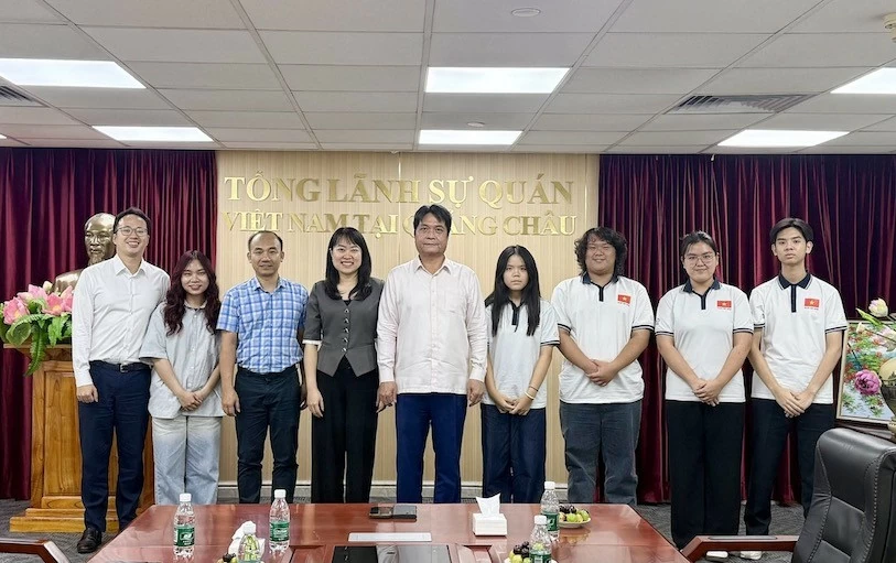 Việt Nam tham dự Olympic Kinh tế Quốc tế 2026 tại Thâm Quyến (Trung Quốc): Khẳng định trí tuệ Việt trên đấu trường quốc tế Việt Nam tham dự Olympic Kinh tế Quốc tế 2026 tại Thâm Quyến (Trung Quốc): Khẳng định trí tuệ Việt trên đấu trường quốc tế