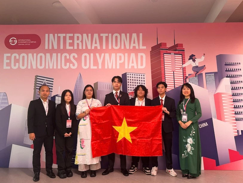 Việt Nam tham dự Olympic Kinh tế Quốc tế 2026 tại Thâm Quyến (Trung Quốc): Khẳng định trí tuệ Việt trên đấu trường quốc tế Việt Nam tham dự Olympic Kinh tế Quốc tế 2026 tại Thâm Quyến (Trung Quốc): Khẳng định trí tuệ Việt trên đấu trường quốc tế