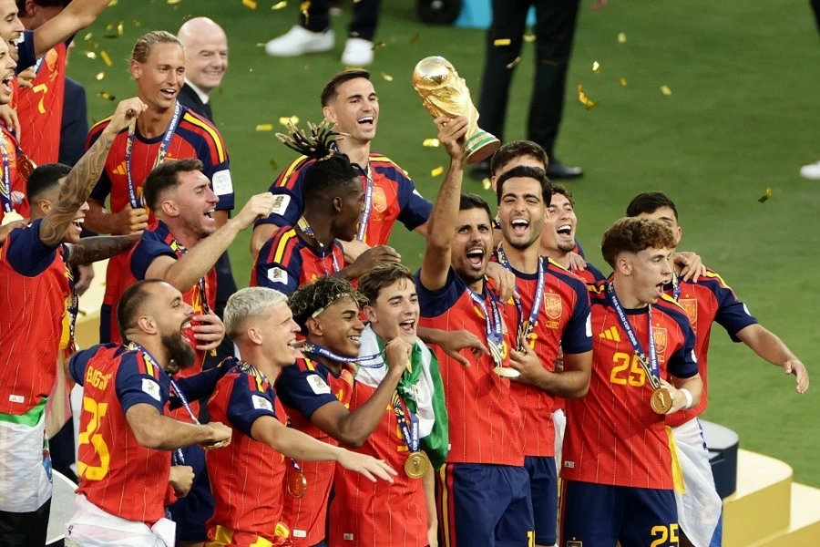 Kết quả Chung kết bóng đá World Cup 2026: Tây Ban Nha 1-0 Argentina: Ferran Torres đưa La Roja lên đỉnh thế giới, Lionel Messi khép lại giấc mơ dang Kết quả Chung kết bóng đá World Cup 2026: Tây Ban Nha 1-0 Argentina: Ferran Torres đưa La Roja lên đỉnh thế giới, Lionel Messi khép lại giấc mơ dang
