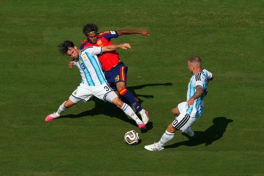 Kết quả Chung kết bóng đá World Cup 2026: Tây Ban Nha 1-0 Argentina: Ferran Torres đưa La Roja lên đỉnh thế giới, Lionel Messi khép lại giấc mơ dang Kết quả Chung kết bóng đá World Cup 2026: Tây Ban Nha 1-0 Argentina: Ferran Torres đưa La Roja lên đỉnh thế giới, Lionel Messi khép lại giấc mơ dang
