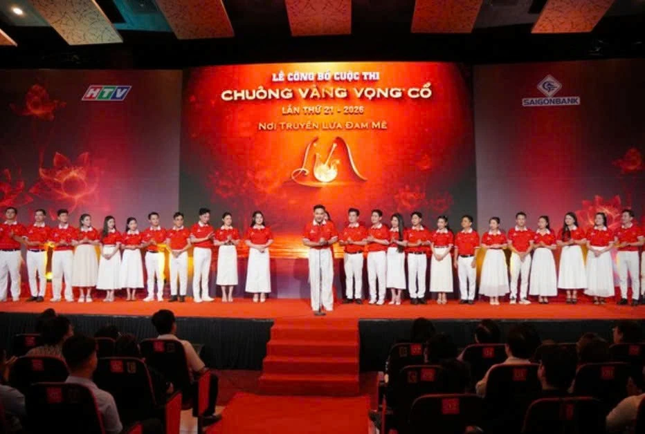 Chuông vàng vọng cổ bước sang tuổi 21, mở rộng cơ hội cho tài năng trẻ Chuông vàng vọng cổ bước sang tuổi 21, mở rộng cơ hội cho tài năng trẻ