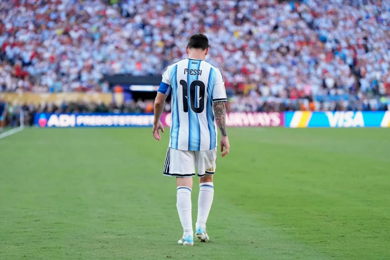 Lionel Messi và 6 kỳ World Cup: Hành trình từ chàng trai 18 tuổi đến huyền thoại của giải đấu Lionel Messi và 6 kỳ World Cup: Hành trình từ chàng trai 18 tuổi đến huyền thoại của giải đấu