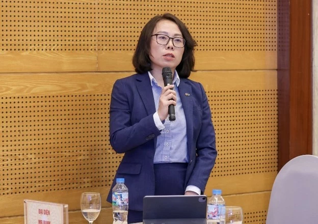 Đại diện MB giải đáp băn khoăn của hộ kinh doanh trực tiếp tại Hội thảo. Đại diện MB giải đáp băn khoăn của hộ kinh doanh trực tiếp tại Hội thảo.