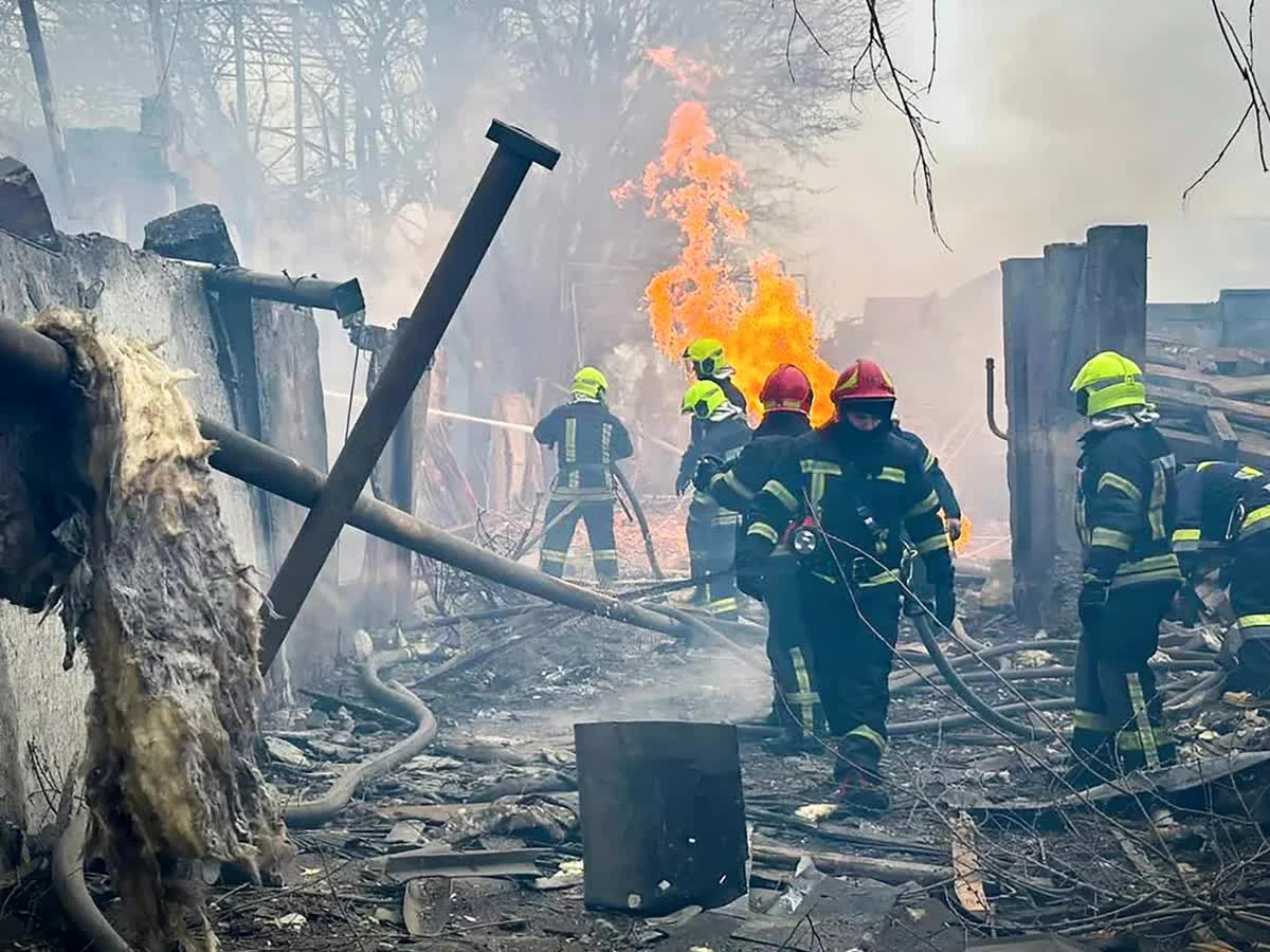 Ukraine đánh giá Nga điều chỉnh chiến thuật, Tổng thống Zelensky phát lệnh mới cho quân đội Ukraine đánh giá Nga điều chỉnh chiến thuật, Tổng thống Zelensky phát lệnh mới cho quân đội