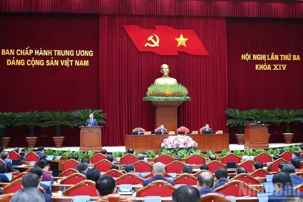 Ngày làm việc thứ hai Hội nghị lần thứ ba Ban Chấp hành Trung ương Đảng khóa XIV Ngày làm việc thứ hai Hội nghị lần thứ ba Ban Chấp hành Trung ương Đảng khóa XIV