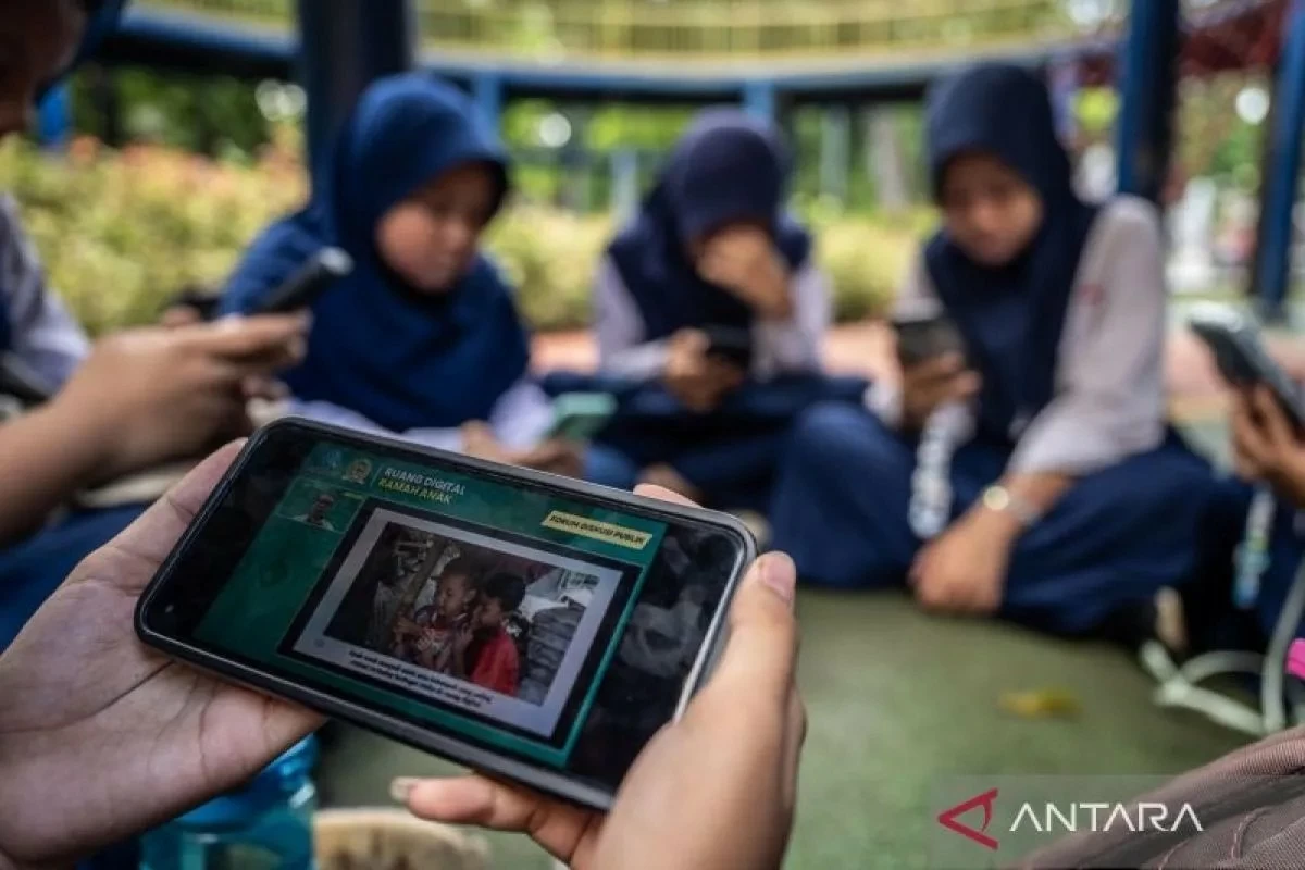 Indonesia trước bài toán cấm mạng xã hội Indonesia trước bài toán cấm mạng xã hội