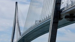 Giữa căng thẳng thương mại, Canada hủy lễ khánh thành chung với Mỹ