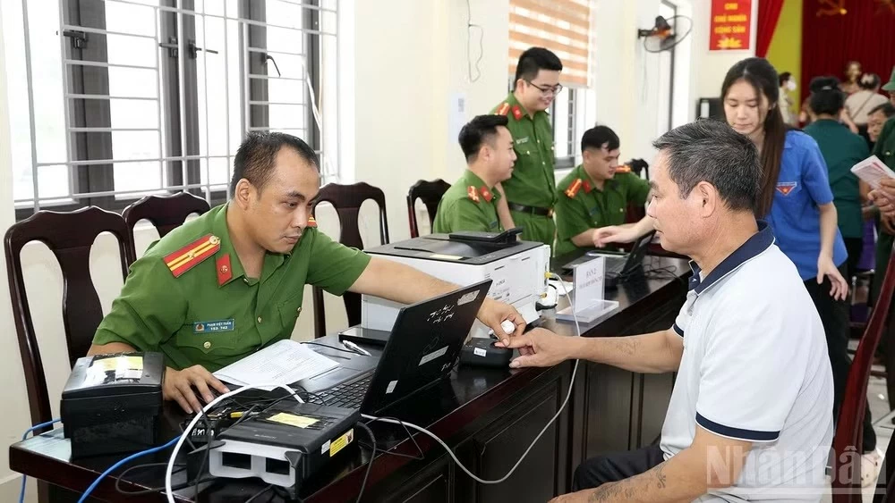 Công an Tuyên Quang mở đợt cao điểm thu nhận mẫu ADN thân nhân liệt sĩ