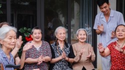 Thách thức không đến từ tuổi già