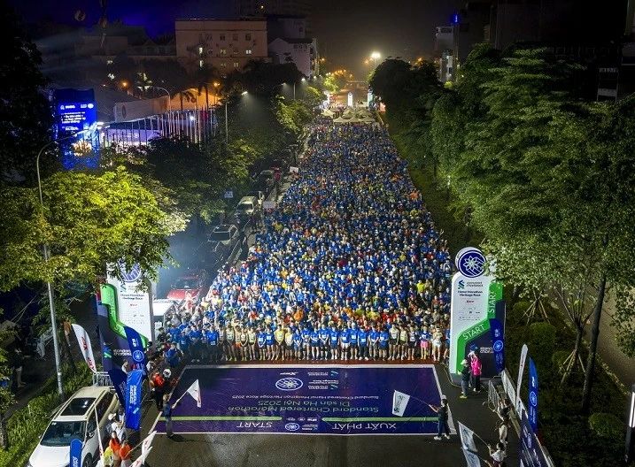 Những cung đường marathon kết nối di sản Hà Nội với thế giới