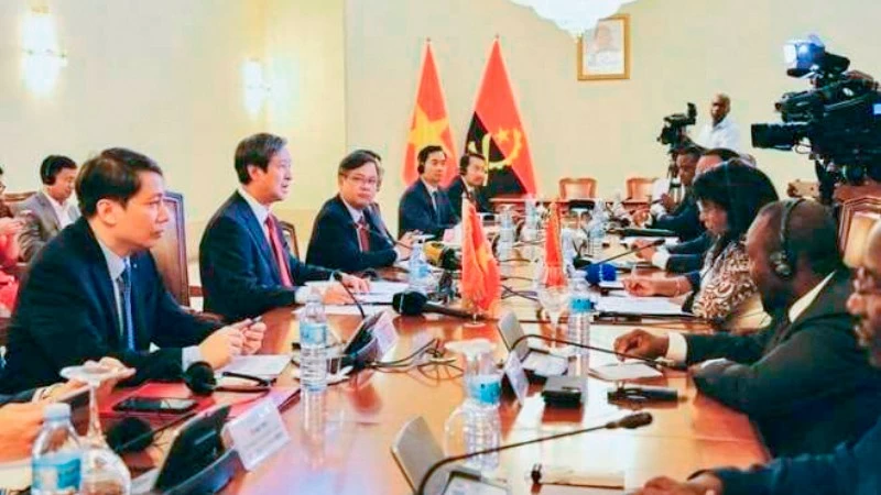 Đại sứ Dương Chính Chức:   Ngoại giao mở thị trường, nguồn vốn, công nghệ, tri thức, niềm tin để GDP tăng trưởng