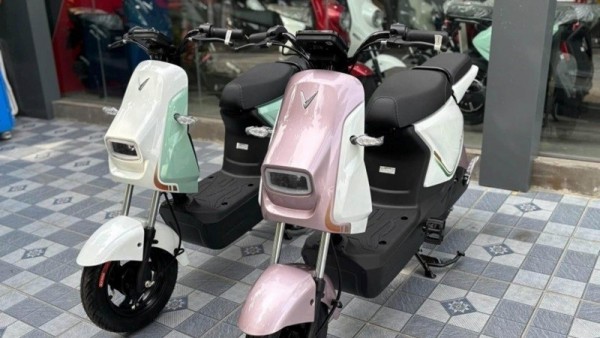 Cận cảnh xe máy điện VinFast Amio S2 dành cho học sinh, giá chỉ 12 triệu đồng