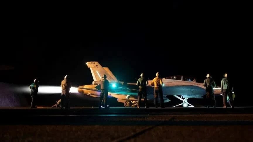 Xung đột Trung Đông: Mỹ tiếp tục không kích Iran, Anh rút nhân viên ngoại giao khỏi Tehran. (Nguồn: Anadolu)