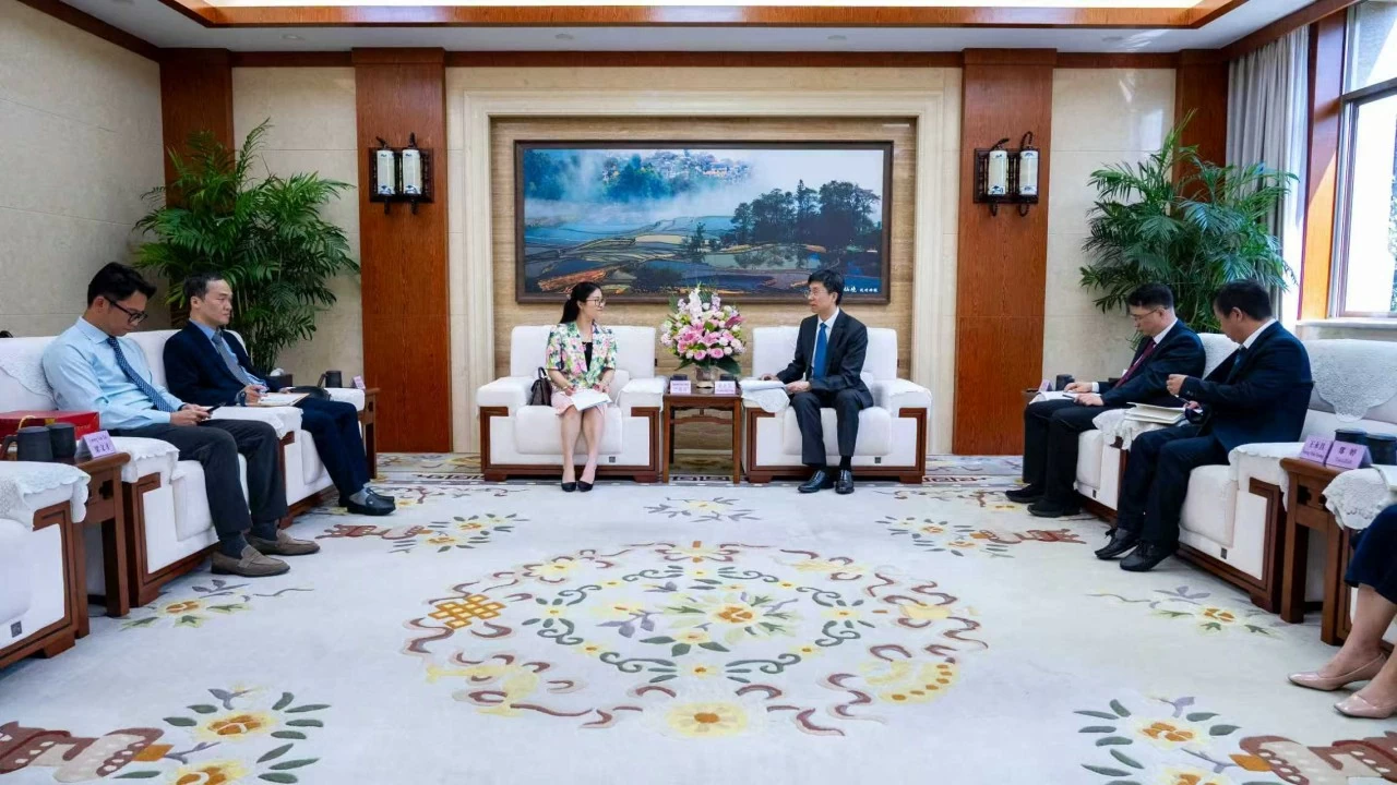 Tổng Lãnh sự Việt Nam tại Côn Minh Nghiêm Việt Chung khảo sát khu vực biên giới và tham dự Hội nghị xúc tiến đầu tư tỉnh Lào Cai năm 2026