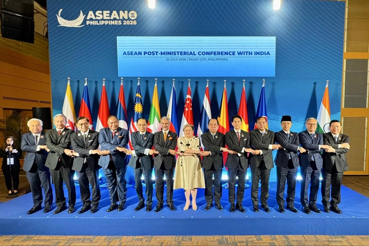 Chủ động cầm lái đưa ‘con tàu’ ASEAN vượt sóng Chủ động cầm lái đưa ‘con tàu’ ASEAN vượt sóng