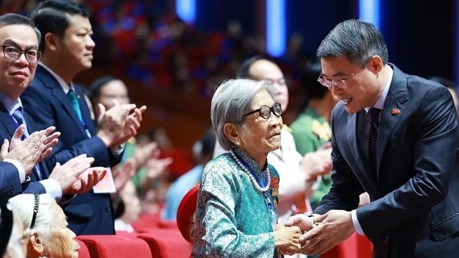 Chính sách ưu đãi người có công được đặc biệt quan tâm và xã hội hóa sâu rộng