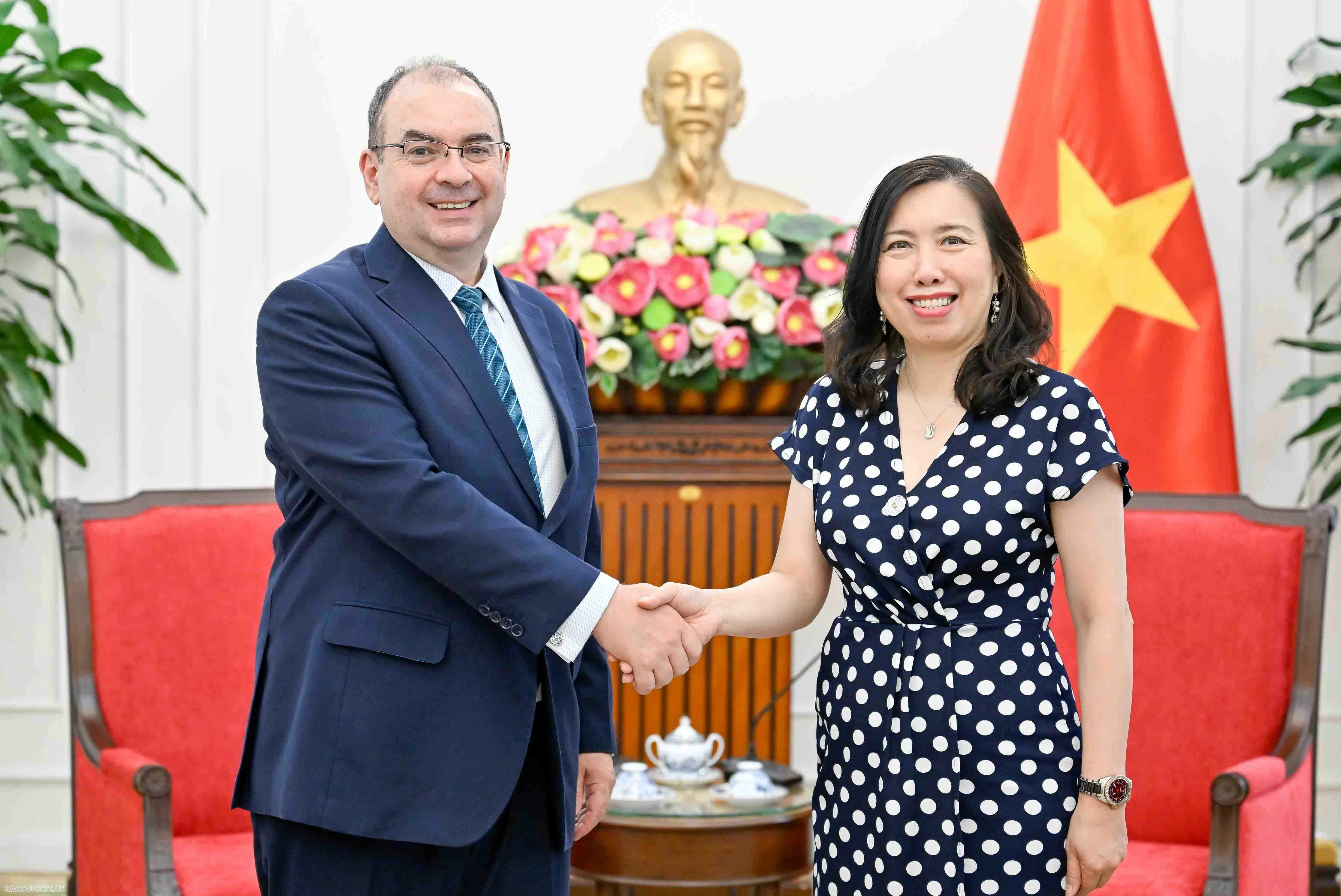 Việt Nam coi trọng hợp tác Pháp ngữ và vai trò của AUF