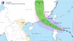 Tin bão gần Biển Đông: Bão NOUL cường độ gió cấp 8, giật cấp 10 và có khả năng mạnh thêm