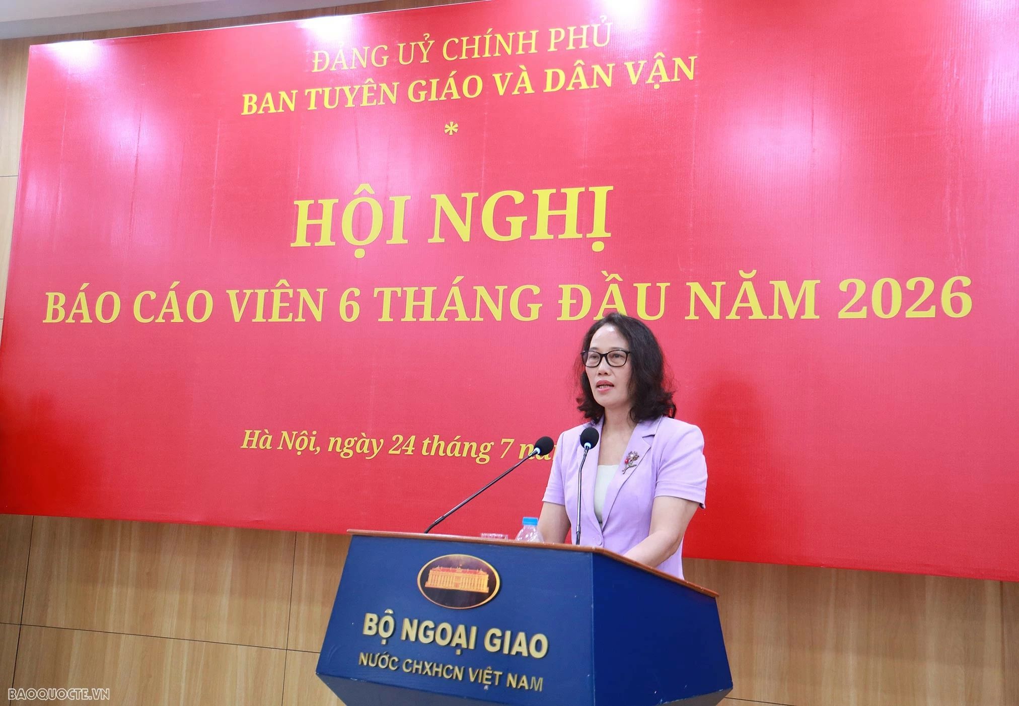 đồng chí Hà Thị Trang,Phó Trưởng ban Thường trực Ban Tuyên giáo và Dân vận Đảng ủy Chính phủ phát biểu tại Hội nghị. (Ảnh: Thành Long) đồng chí Hà Thị Trang,Phó Trưởng ban Thường trực Ban Tuyên giáo và Dân vận Đảng ủy Chính phủ phát biểu tại Hội nghị. (Ảnh: Thành Long)