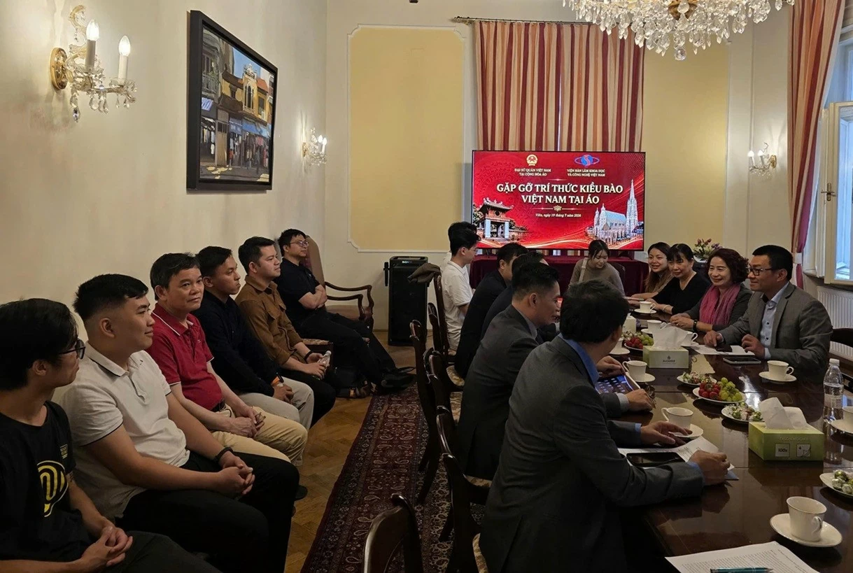Viện Hàn lâm Khoa học và Công nghệ Việt Nam hội nhập quốc tế từ nền tảng ngoại giao khoa học và ngoại giao nhân dân Viện Hàn lâm Khoa học và Công nghệ Việt Nam hội nhập quốc tế từ nền tảng ngoại giao khoa học và ngoại giao nhân dân