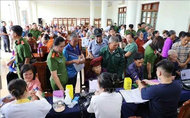 Điện Biên thu nhận mẫu ADN thân nhân liệt sĩ, nối dài hy vọng tìm lại người thân