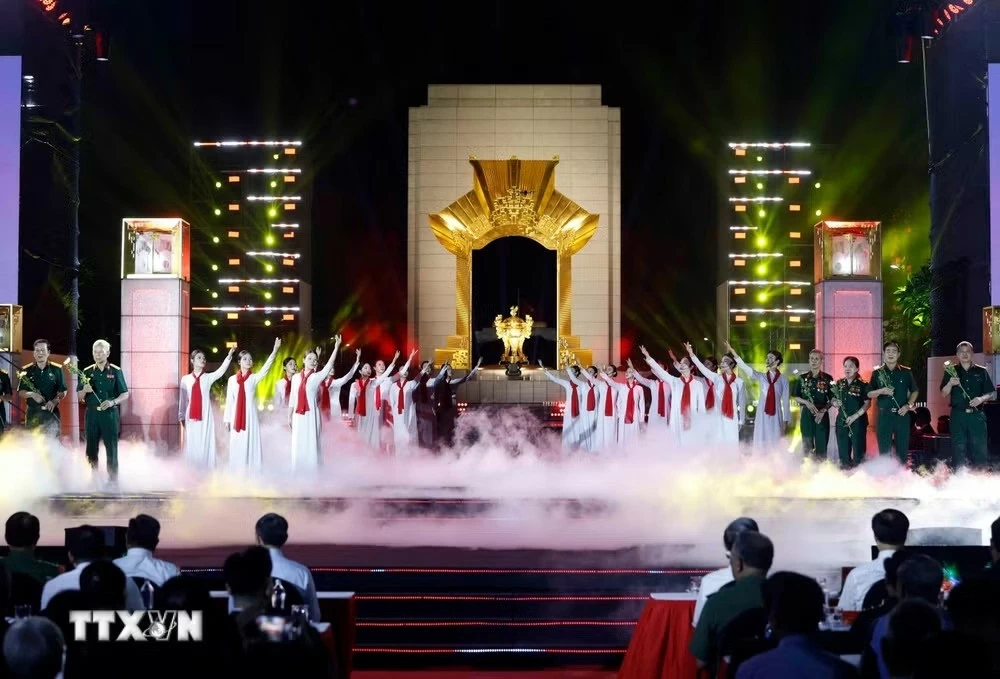 Lãnh đạo Đảng, Nhà nước dự cầu truyền hình tri ân các Anh hùng liệt sĩ