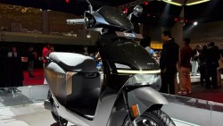 Cận cảnh xe máy điện Honda QC3 vừa ra mắt tại Ấn Độ