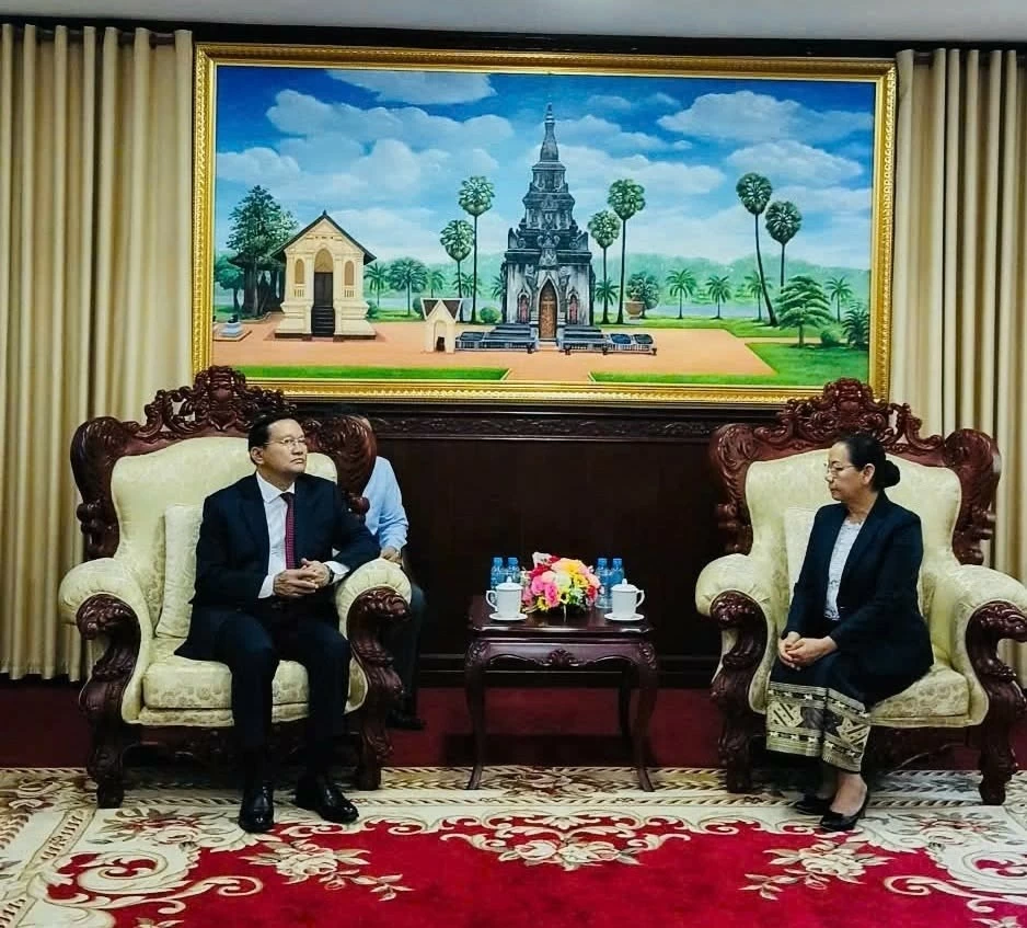 Tỉnh Savannakhet luôn coi trọng và vun đắp quan hệ đặc biệt Việt-Lào