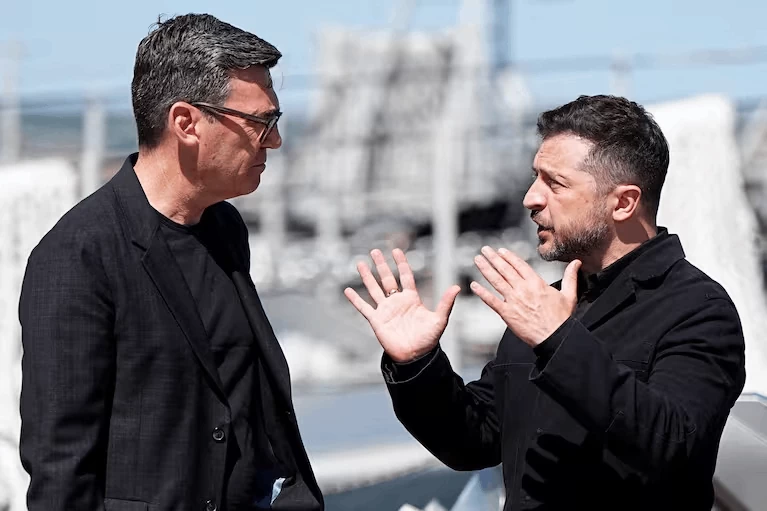 Tổng thống Ukraine Volodymyr Zelensky dự kiến gặp tân Thủ tướng Anh Andy Burnham trong chuyến thăm London để đề xuất hợp tác xây dựng nhà máy sản xuất UAV quy mô lớn trên lãnh thổ Anh. (Nguồn: The Washington Post)