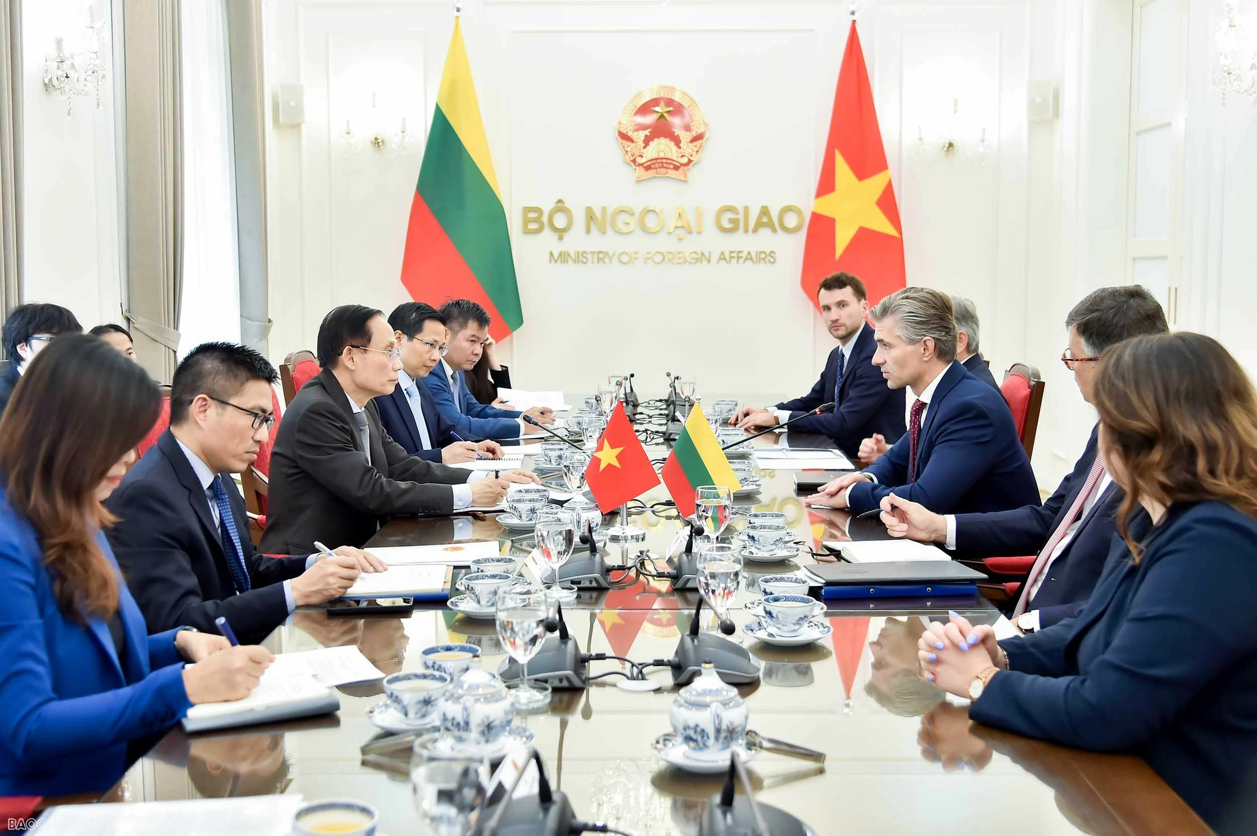 Việt Nam coi trọng và mong muốn tăng cường hợp tác nhiều mặt với Lithuania