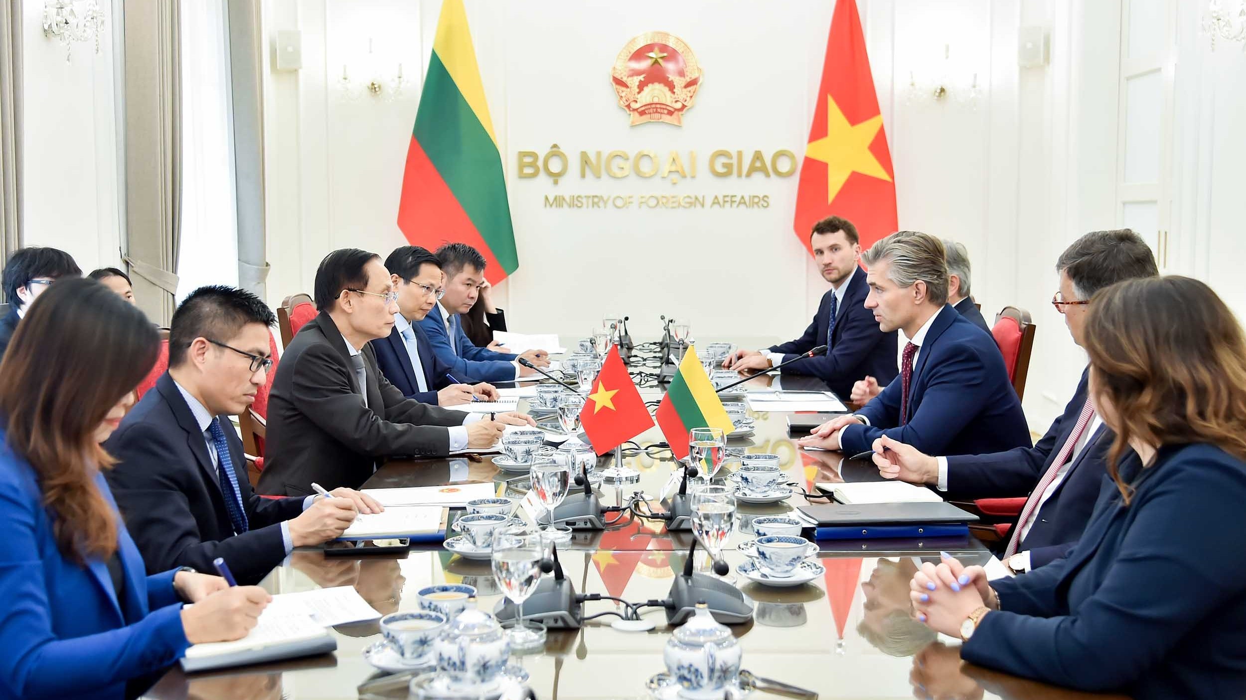 Việt Nam coi trọng và mong muốn tăng cường hợp tác nhiều mặt với Lithuania