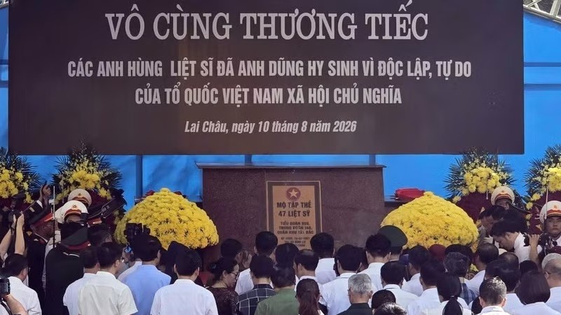 Phó Chủ tịch Quốc hội Nguyễn Thị Hồng dự Lễ truy điệu, an táng 47 hài cốt liệt sĩ hy sinh năm 1951 tại Lai Châu