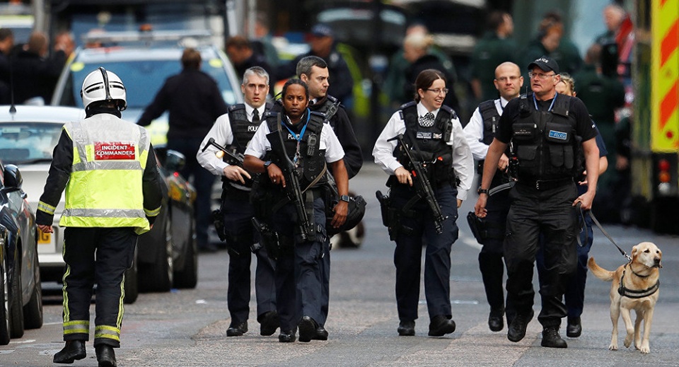 my ban bo canh bao di lai voi cong dan tai chau au do lo ngai khung bo