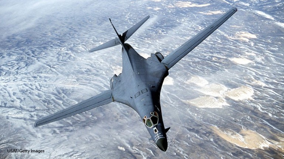 Máy bay ném bom chiến lược Mỹ diễn tập chống Triều Tiên may bay nem bom chien luoc my dien tap chong trieu tien