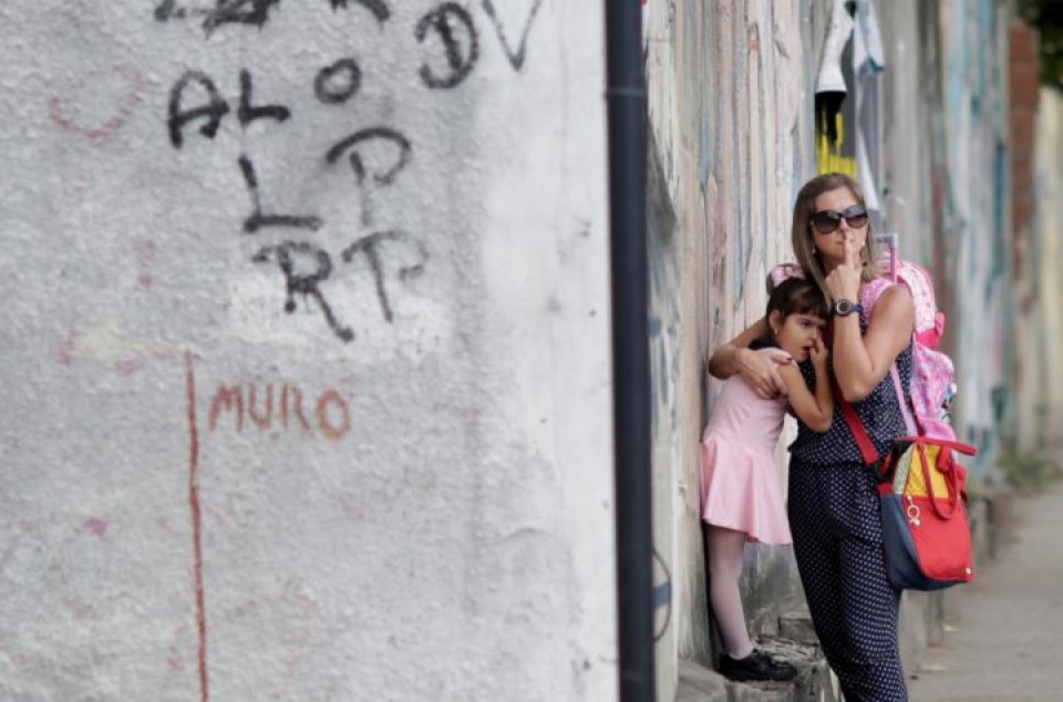 am anh cuoc chien chong ma tuy khoc liet tren duong pho rio de janeiro