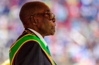 Tổng thống Zimbabwe phủ nhận tin đồn mình sắp chết