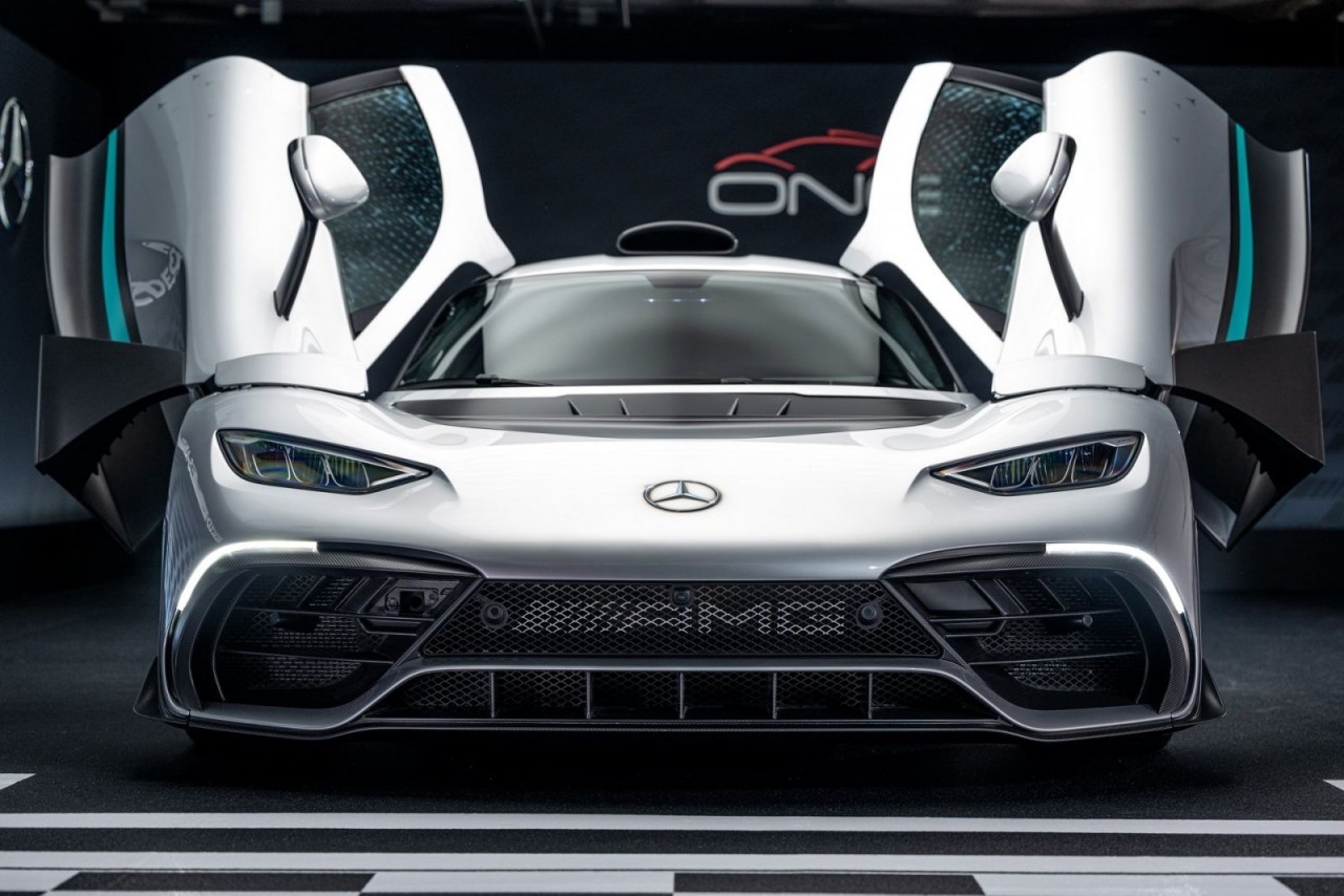 Cận cảnh chi tiết Mercedes-AMG One 2023 ra mắt, công suất 1.049 mã lực