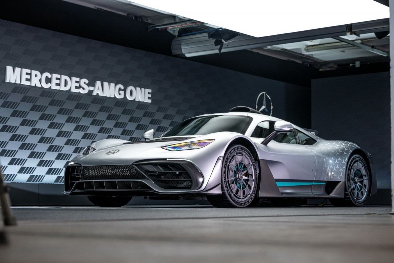 Cận cảnh chi tiết Mercedes-AMG One 2023 ra mắt, công suất 1.049 mã lực