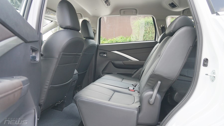 Cận cảnh chi tiết Mitsubishi Xpander 2022 phiên bản AT Premium, giá 648 triệu đồng