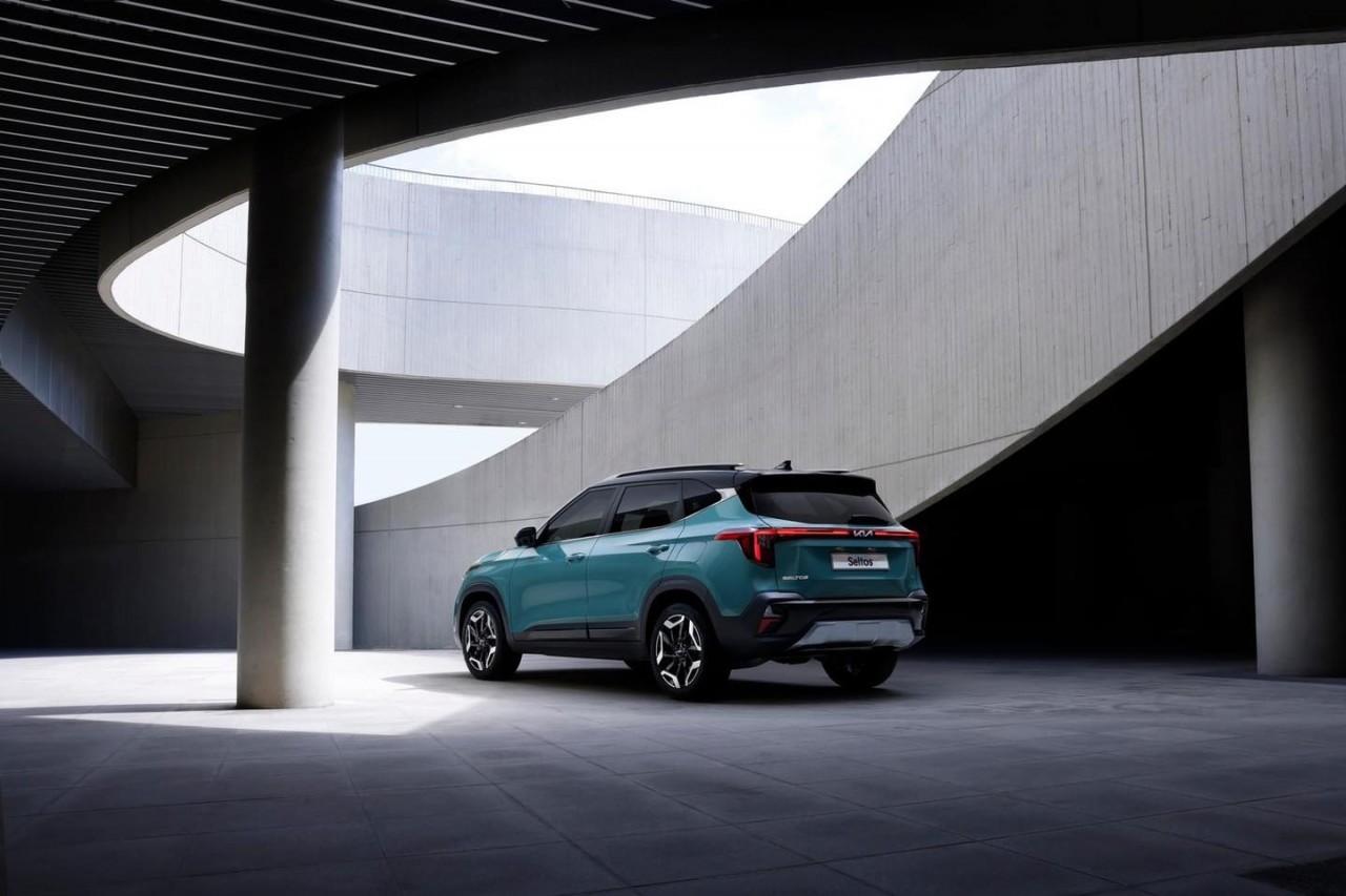 Cận cảnh Kia Selots 2023 trước ngày ra mắt tại Hàn Quốc Cận cảnh Kia Selots 2023 trước ngày ra mắt tại Hàn Quốc