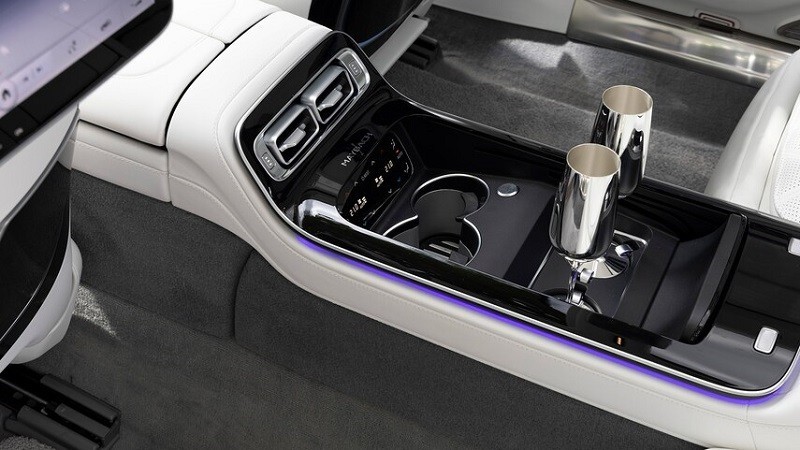 Cận cảnh Mercedes-Maybach S680 tại Việt Nam giá 16 tỷ đồng