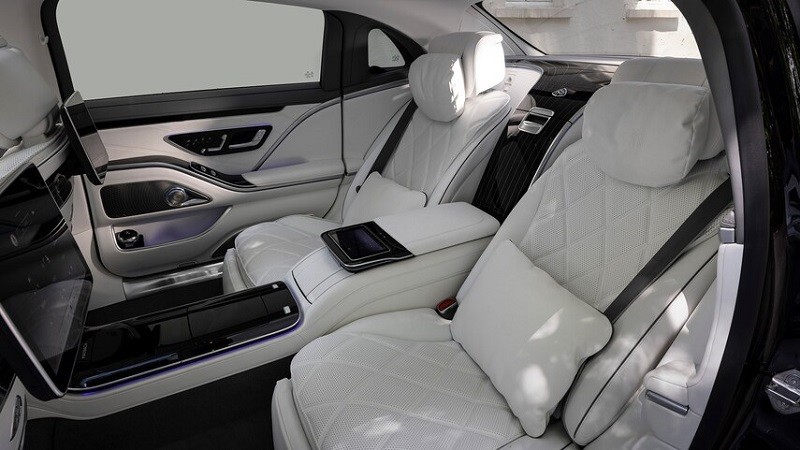 Cận cảnh Mercedes-Maybach S680 tại Việt Nam giá 16 tỷ đồng
