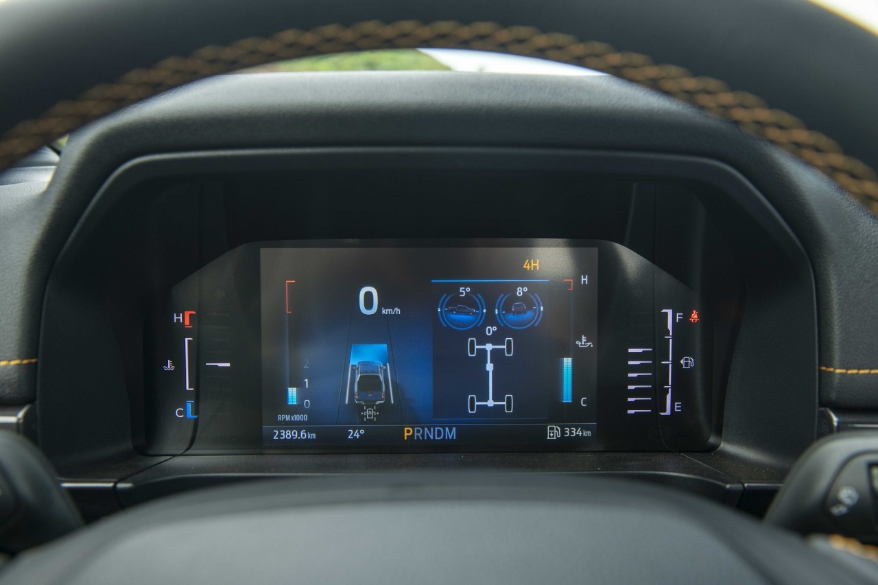 Cận cảnh Ford Ranger Wildtrak 2022, giá 965 triệu đồng