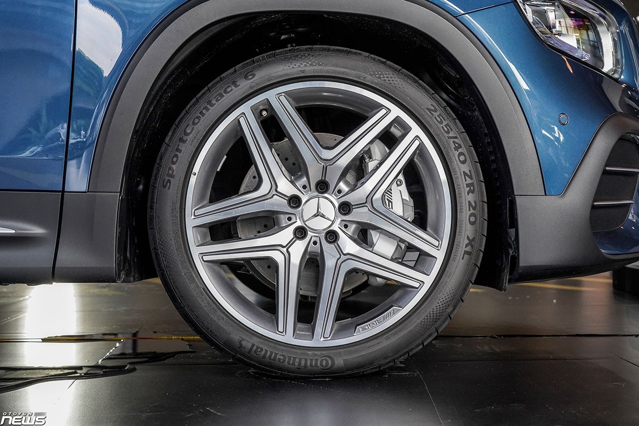 Mercedes-AMG GLB 35 4MATIC xuất hiện ở Hà Nội, giá bán gần 2,7 tỷ đồng Mercedes-AMG GLB 35 4MATIC xuất hiện ở Hà Nội, giá bán gần 2,7 tỷ đồng